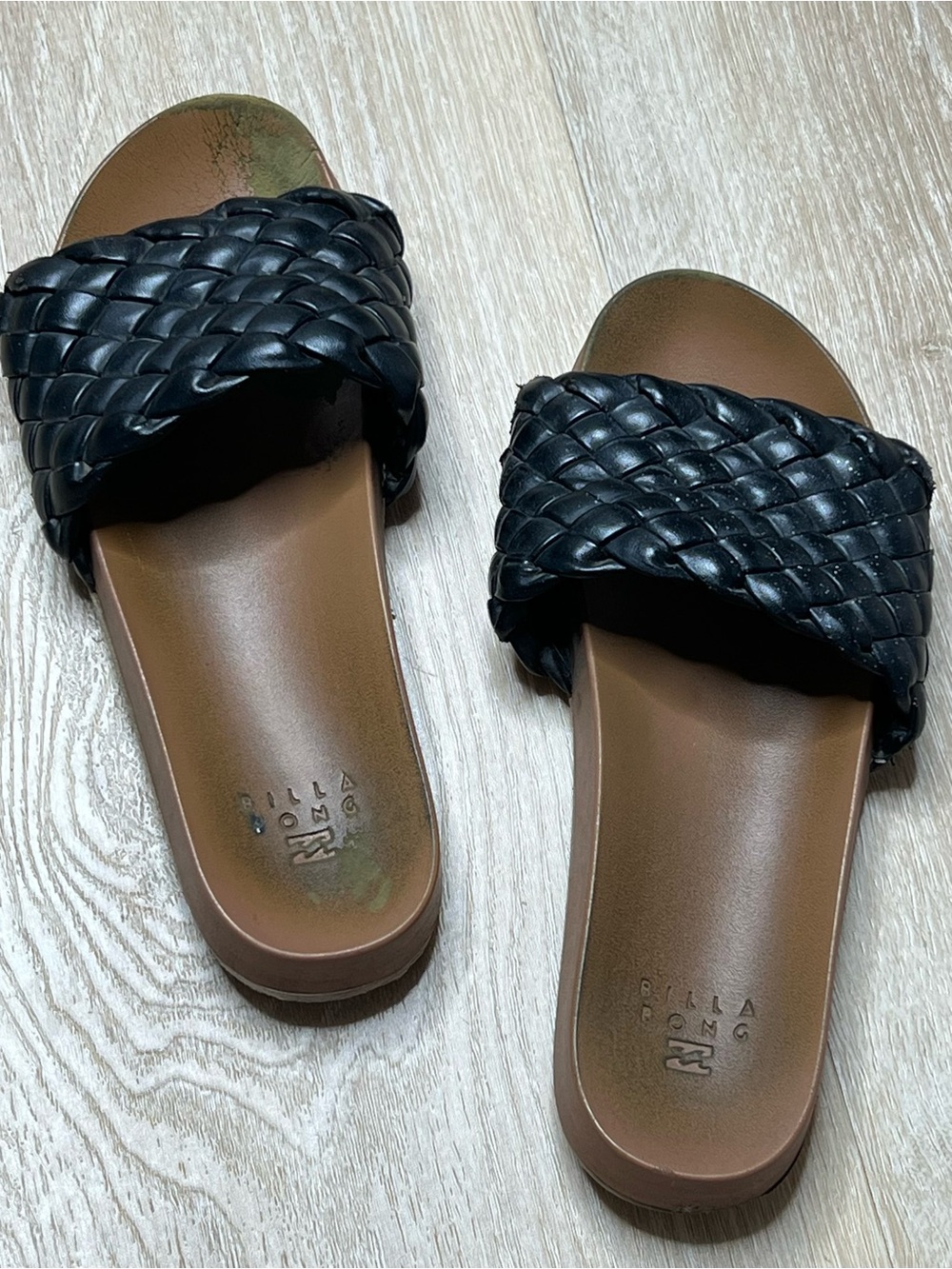 Billabong Playa Grande Sandal Black & Tan Slides Flat Sandal, Women’s 6/7